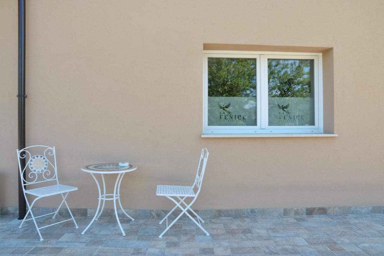 Affitta Camere La Fenice Di Folli Lorella 푸에냐고 외부 사진