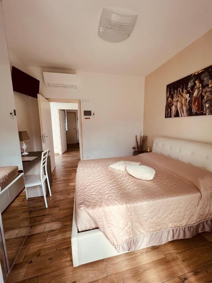 Affitta Camere La Fenice Di Folli Lorella 푸에냐고 외부 사진